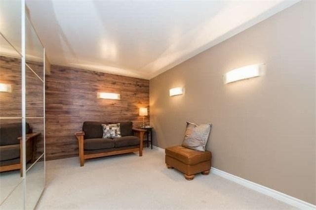 5 Charest Pl