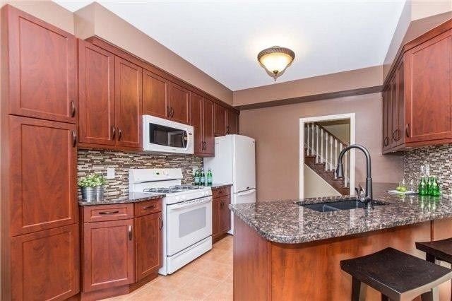 5 Charest Pl