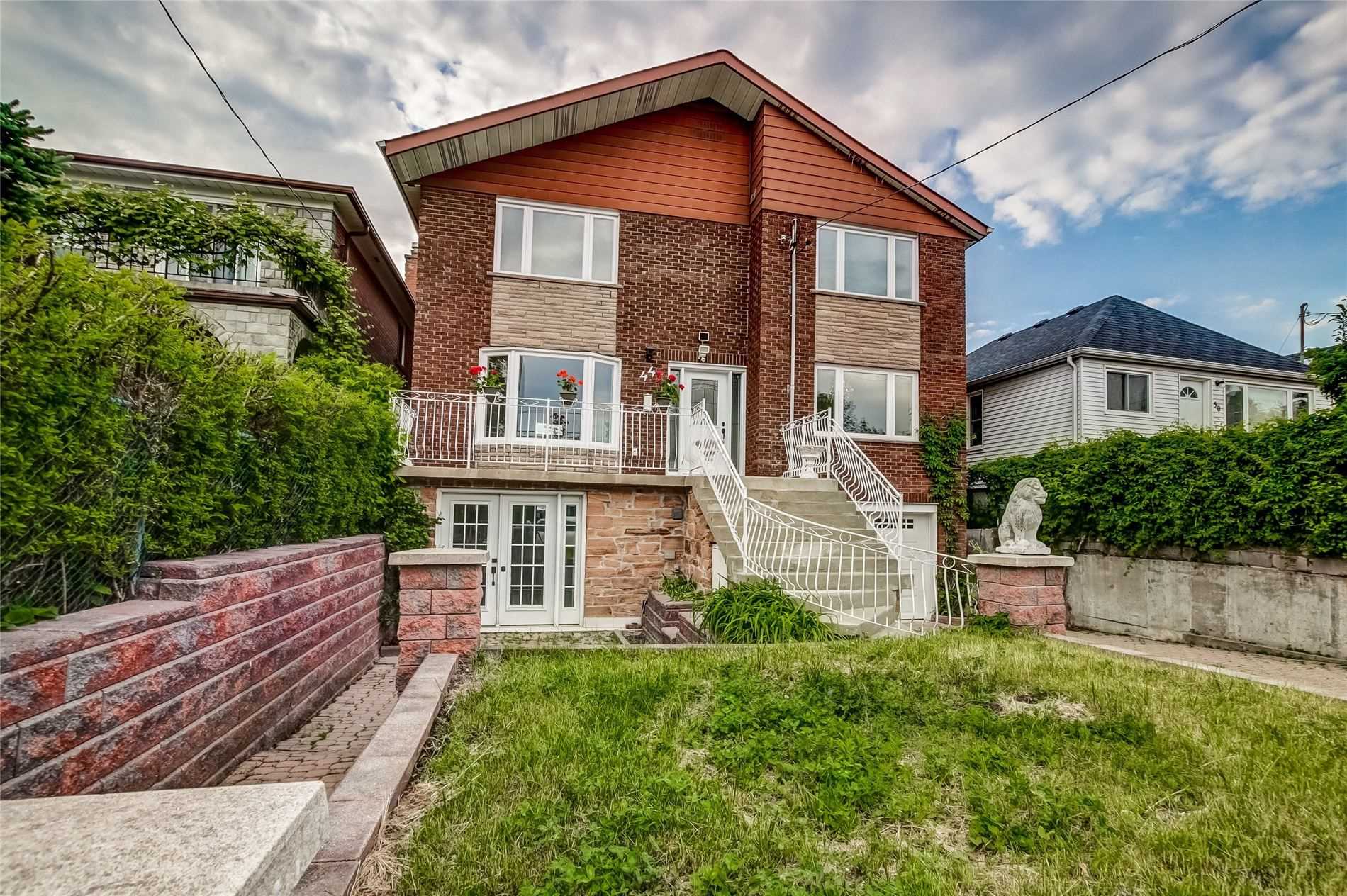 44 Malta St