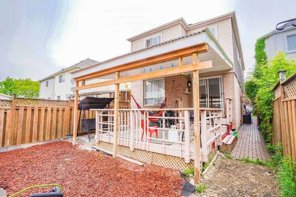 35 Lax Ave