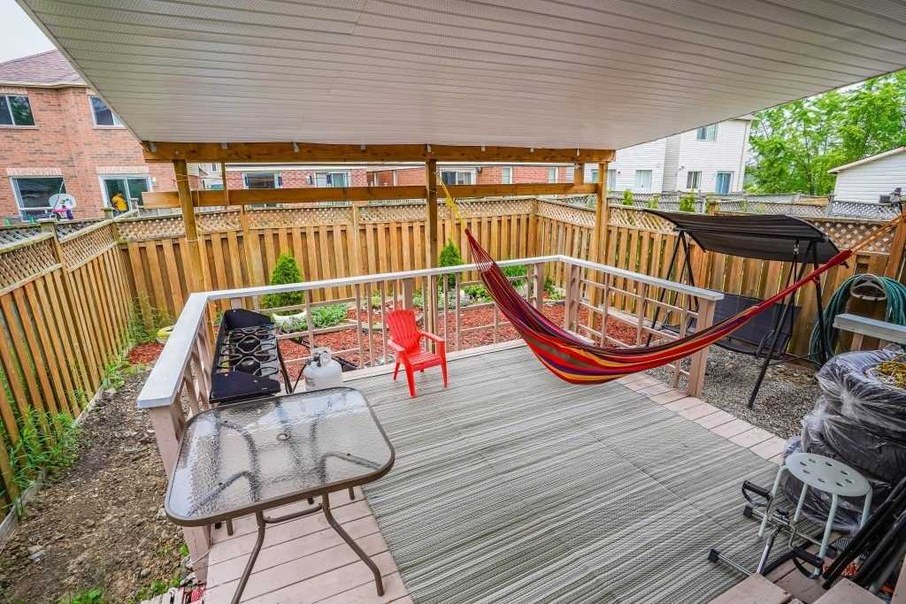 35 Lax Ave