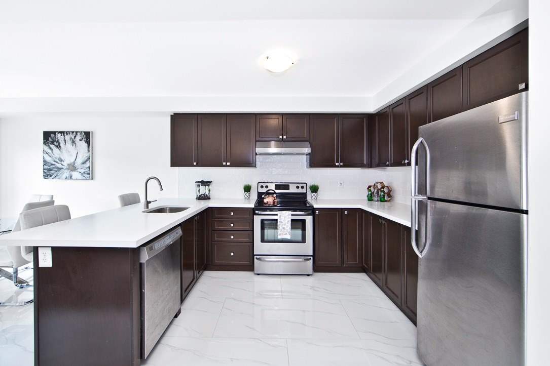 181 Bathgate Cres