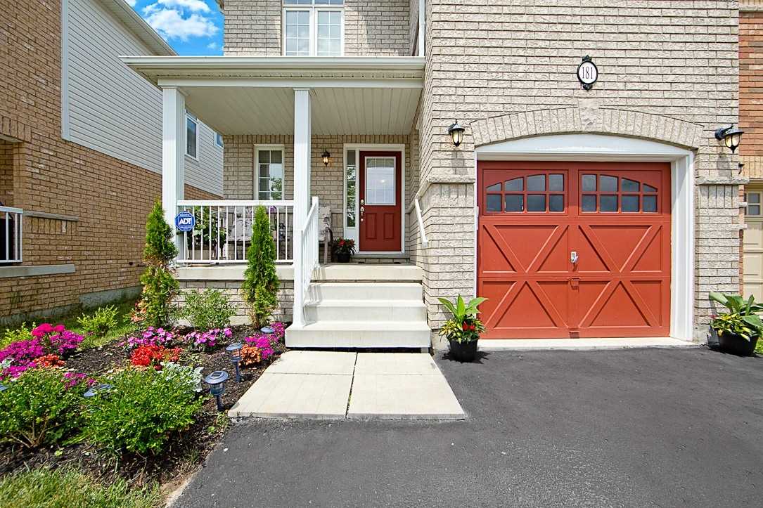 181 Bathgate Cres