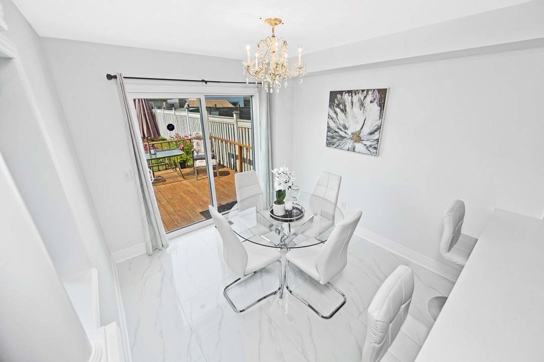 181 Bathgate Cres