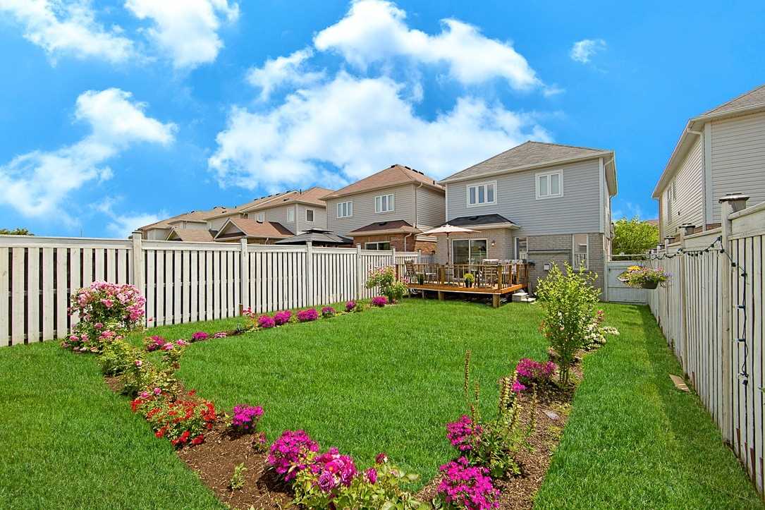 181 Bathgate Cres