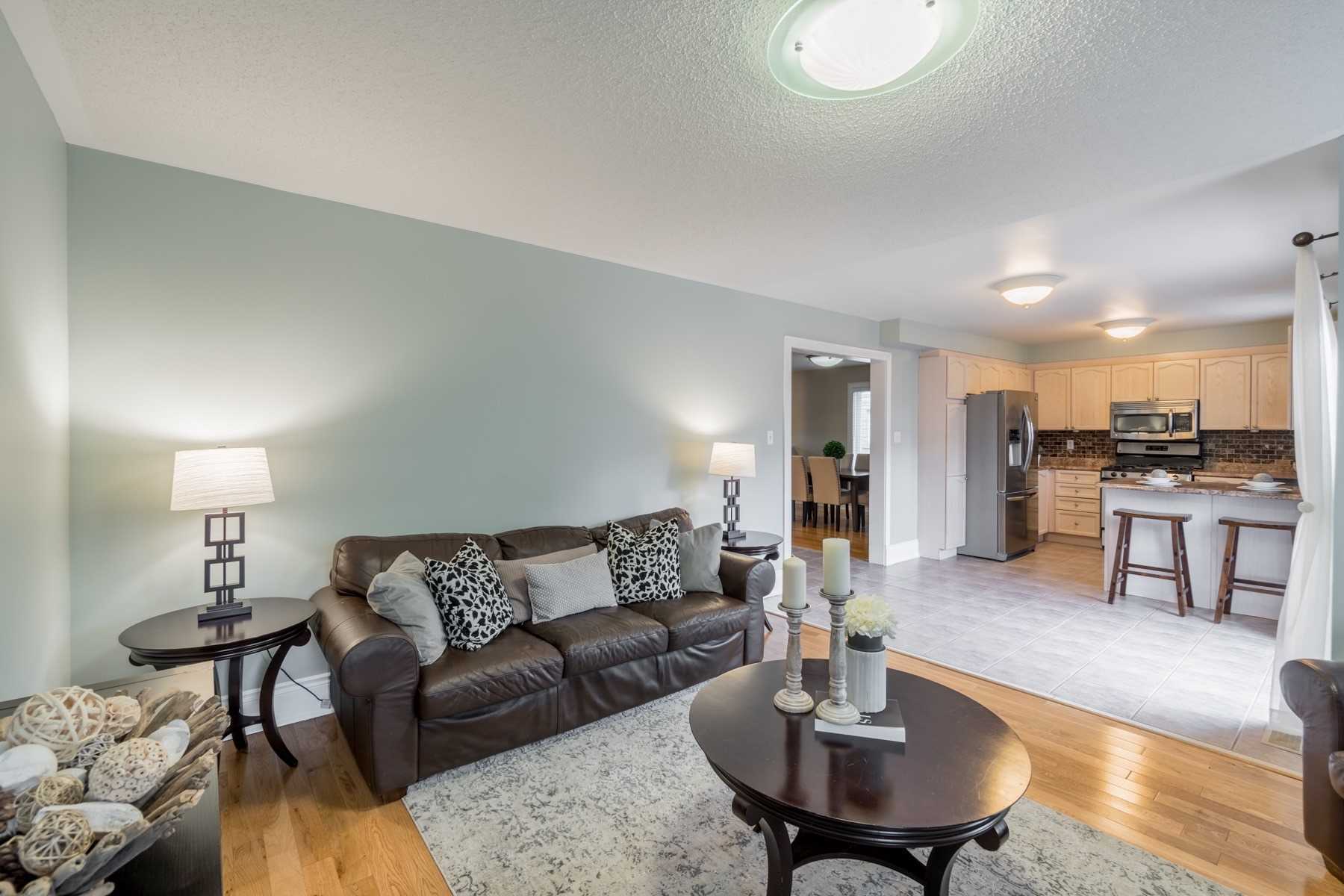 54 Sprucewood Cres