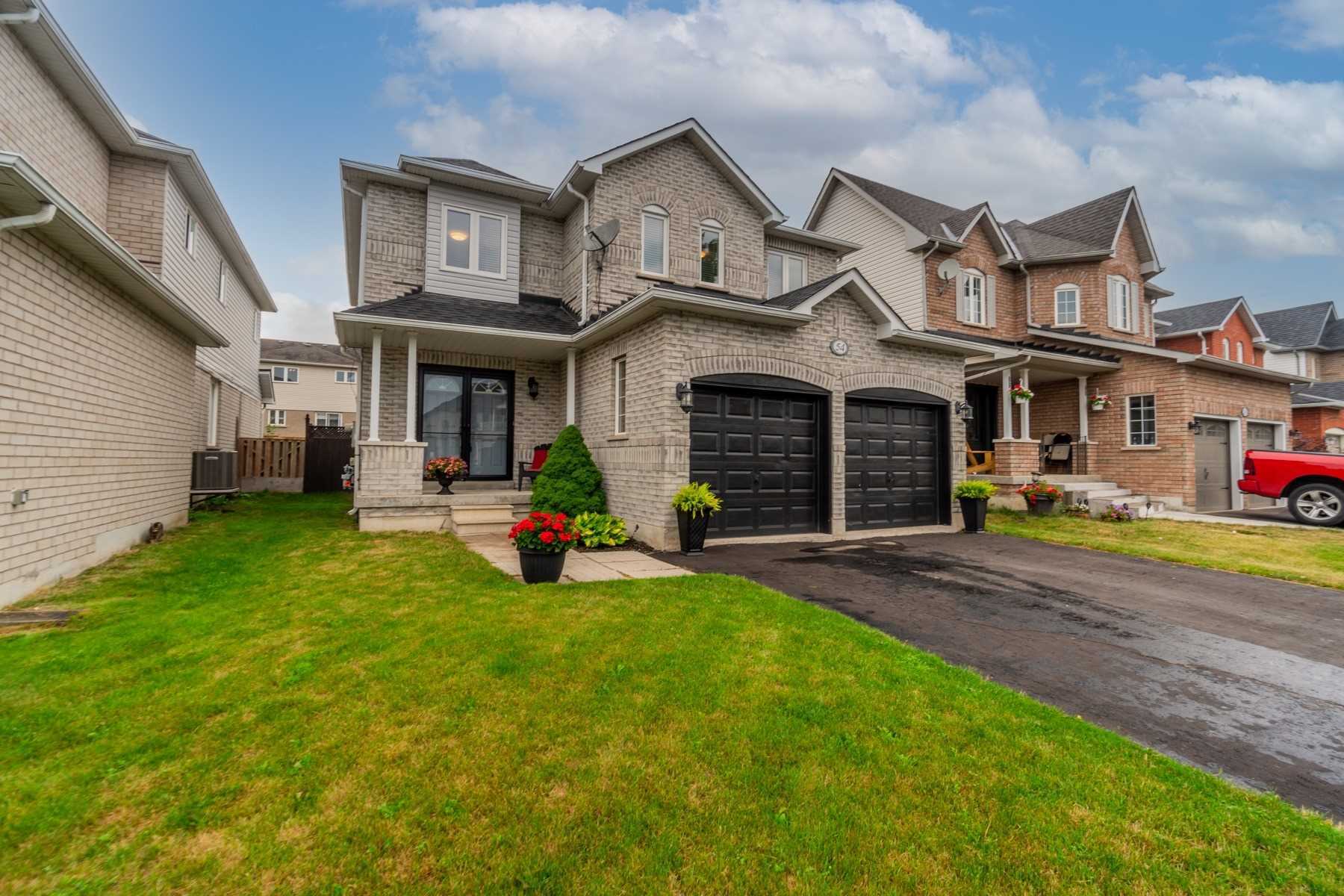 54 Sprucewood Cres