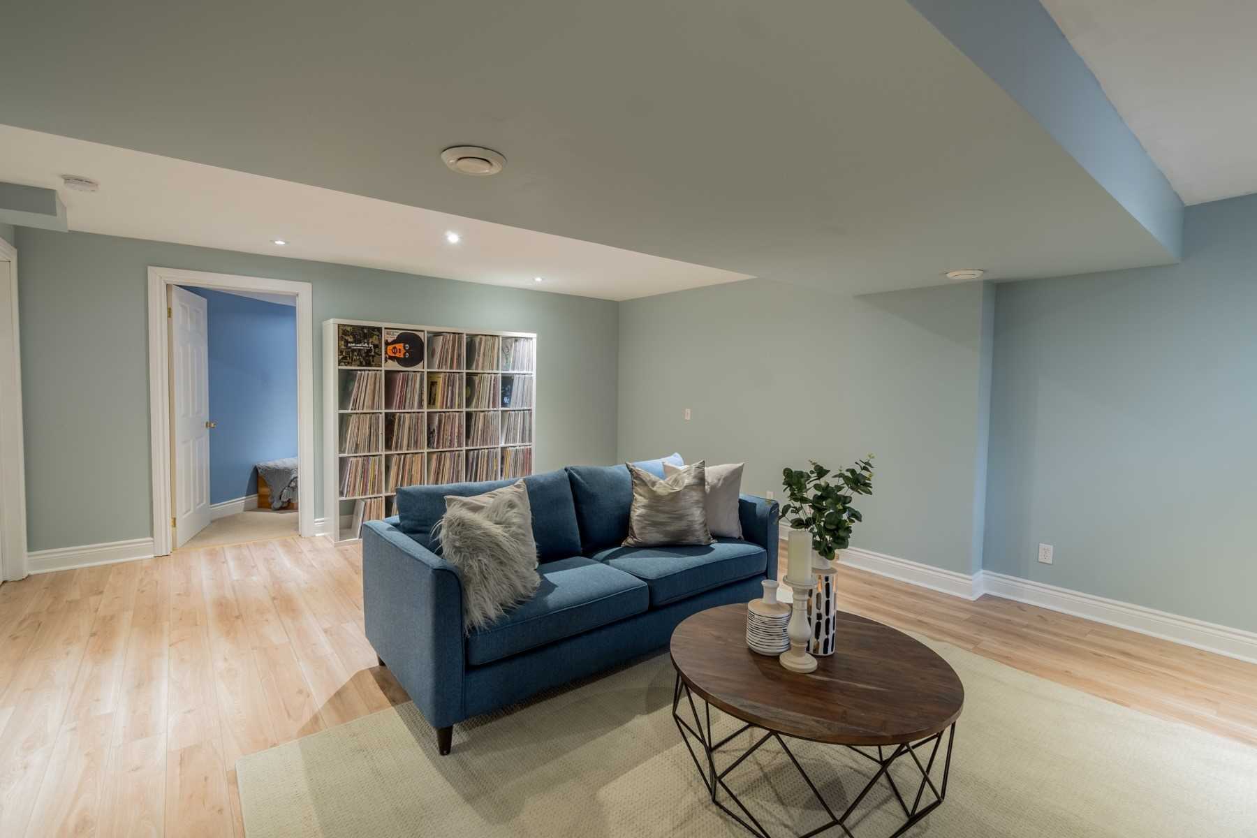 54 Sprucewood Cres