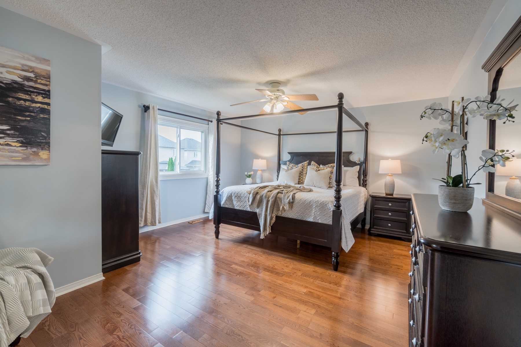 54 Sprucewood Cres