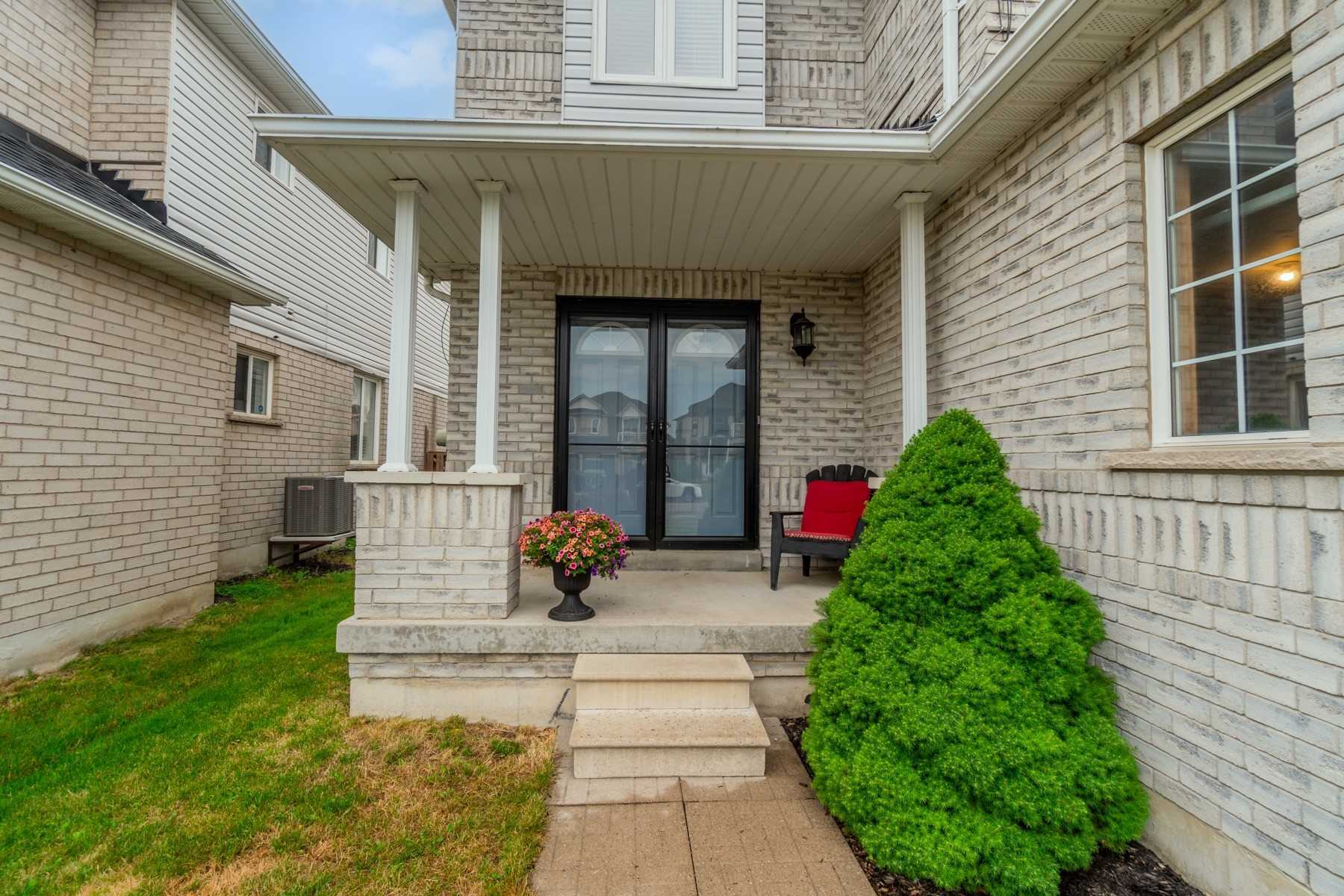 54 Sprucewood Cres