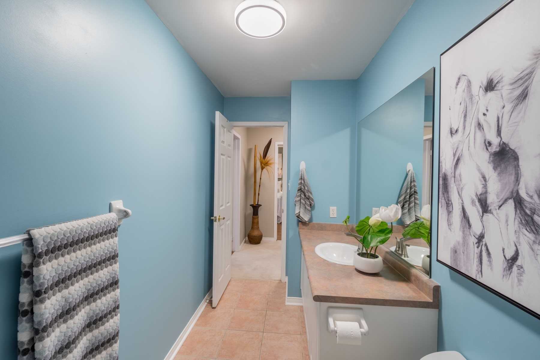 54 Sprucewood Cres