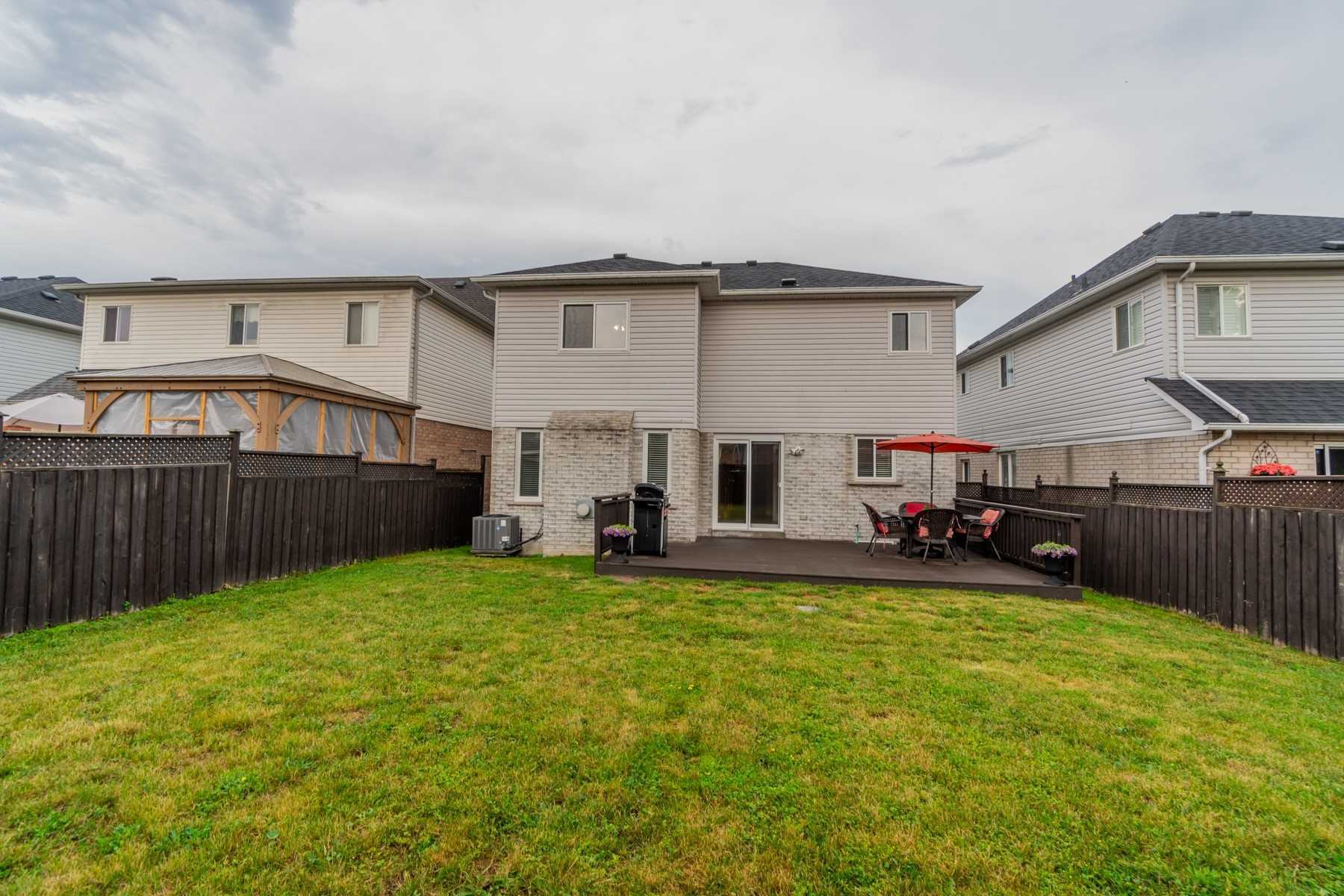 54 Sprucewood Cres