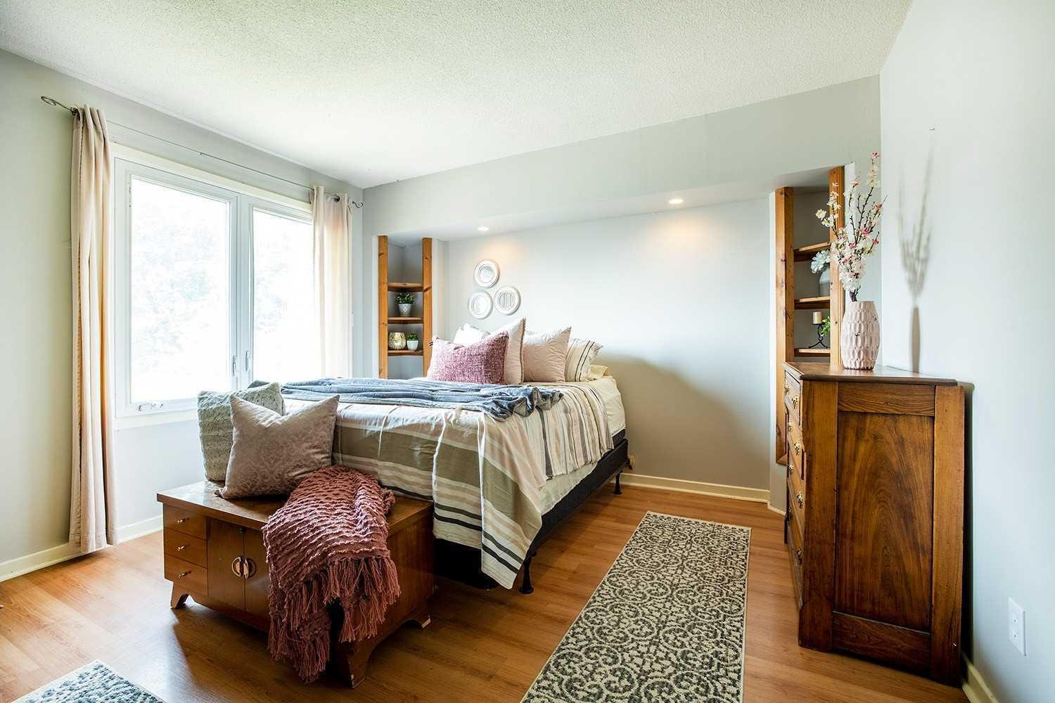 81 Doreen Cres