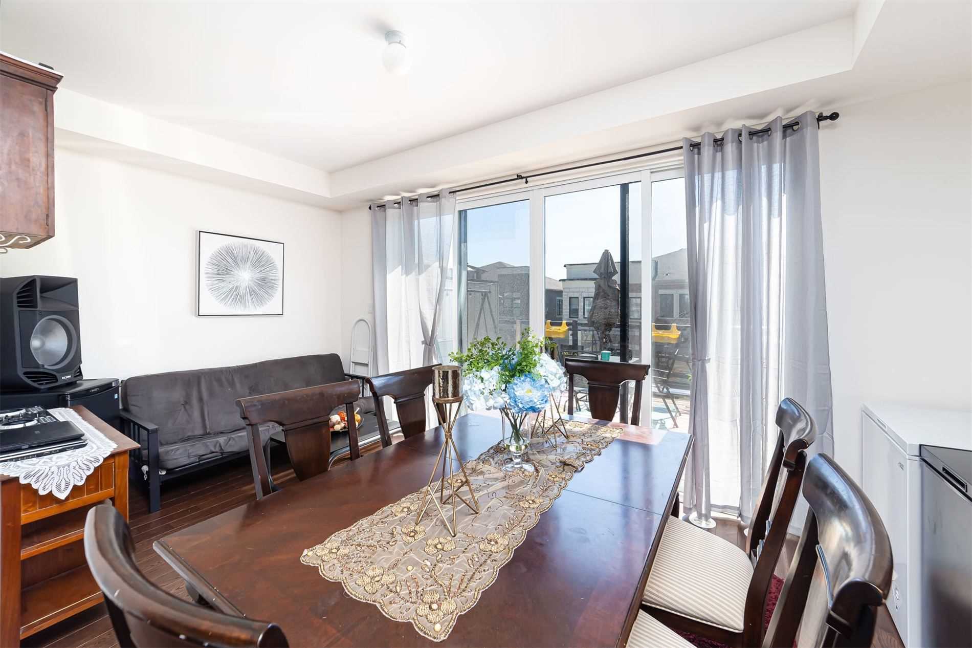 53 King George Way