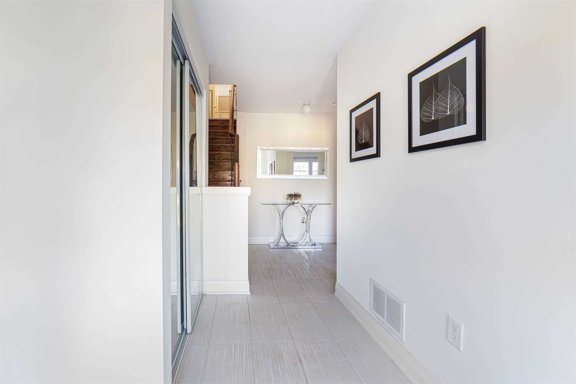 53 King George Way