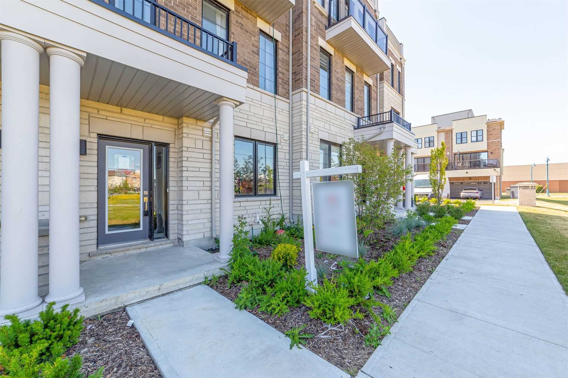 53 King George Way