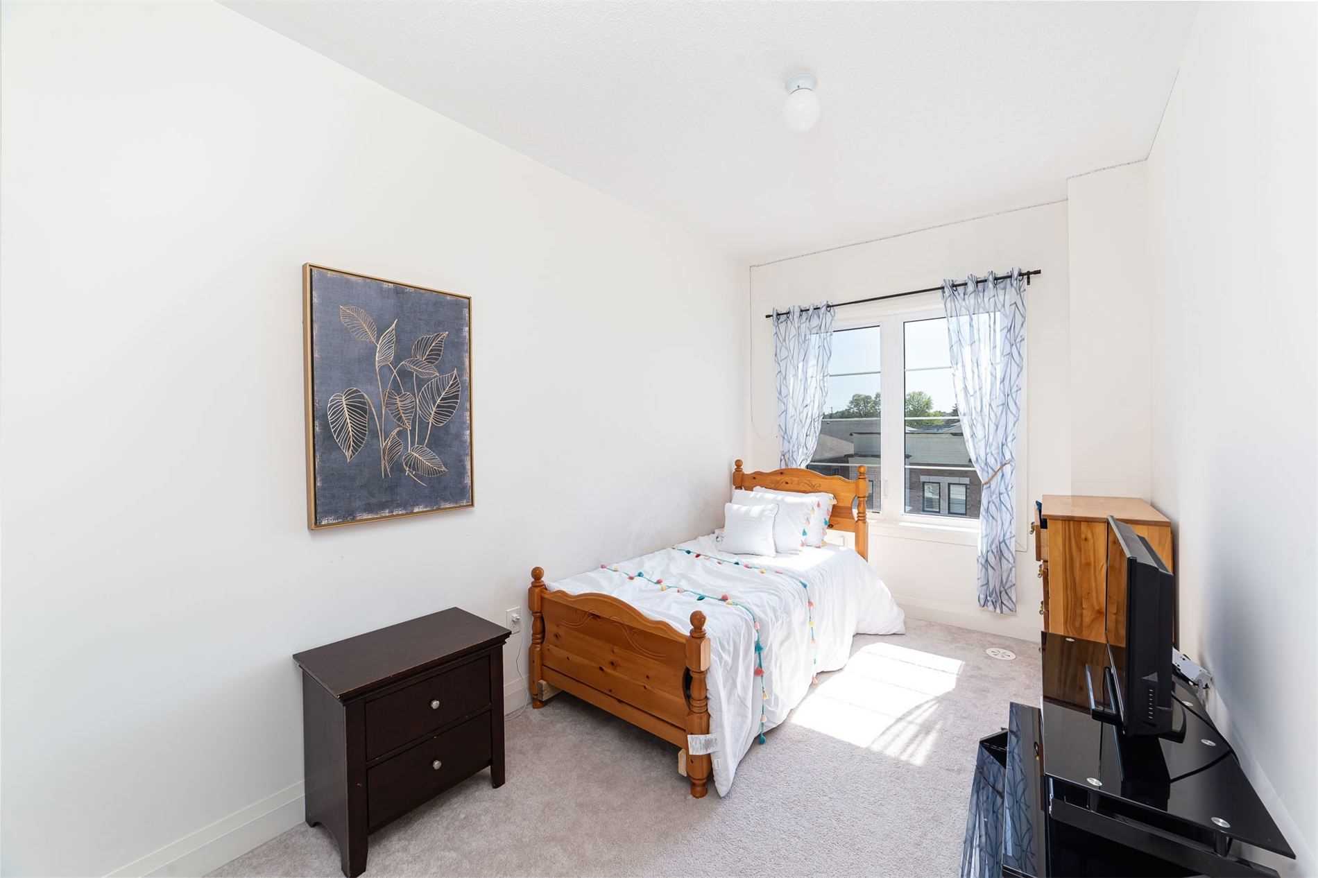 53 King George Way