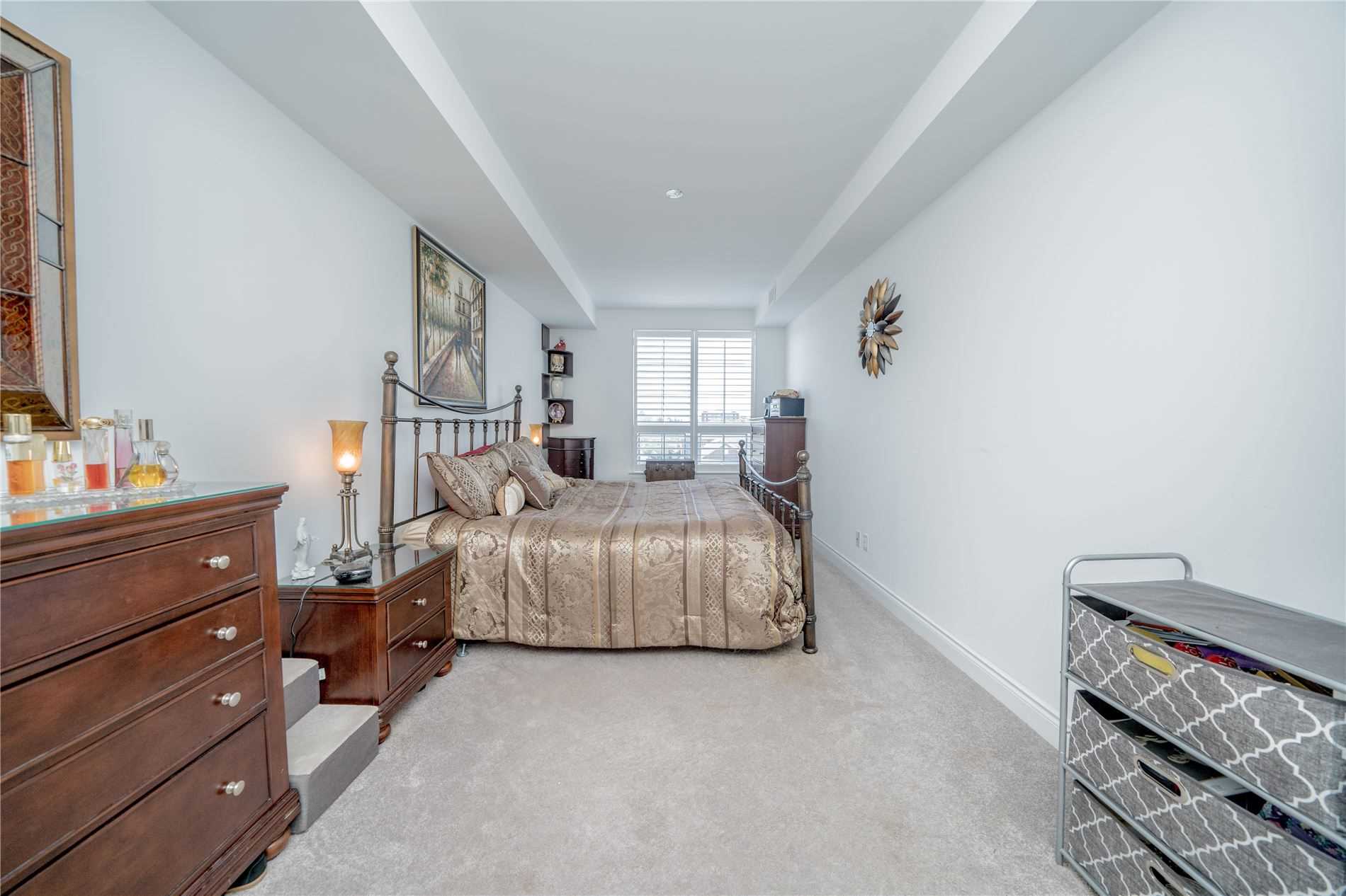 21 Brookhouse Dr, #302