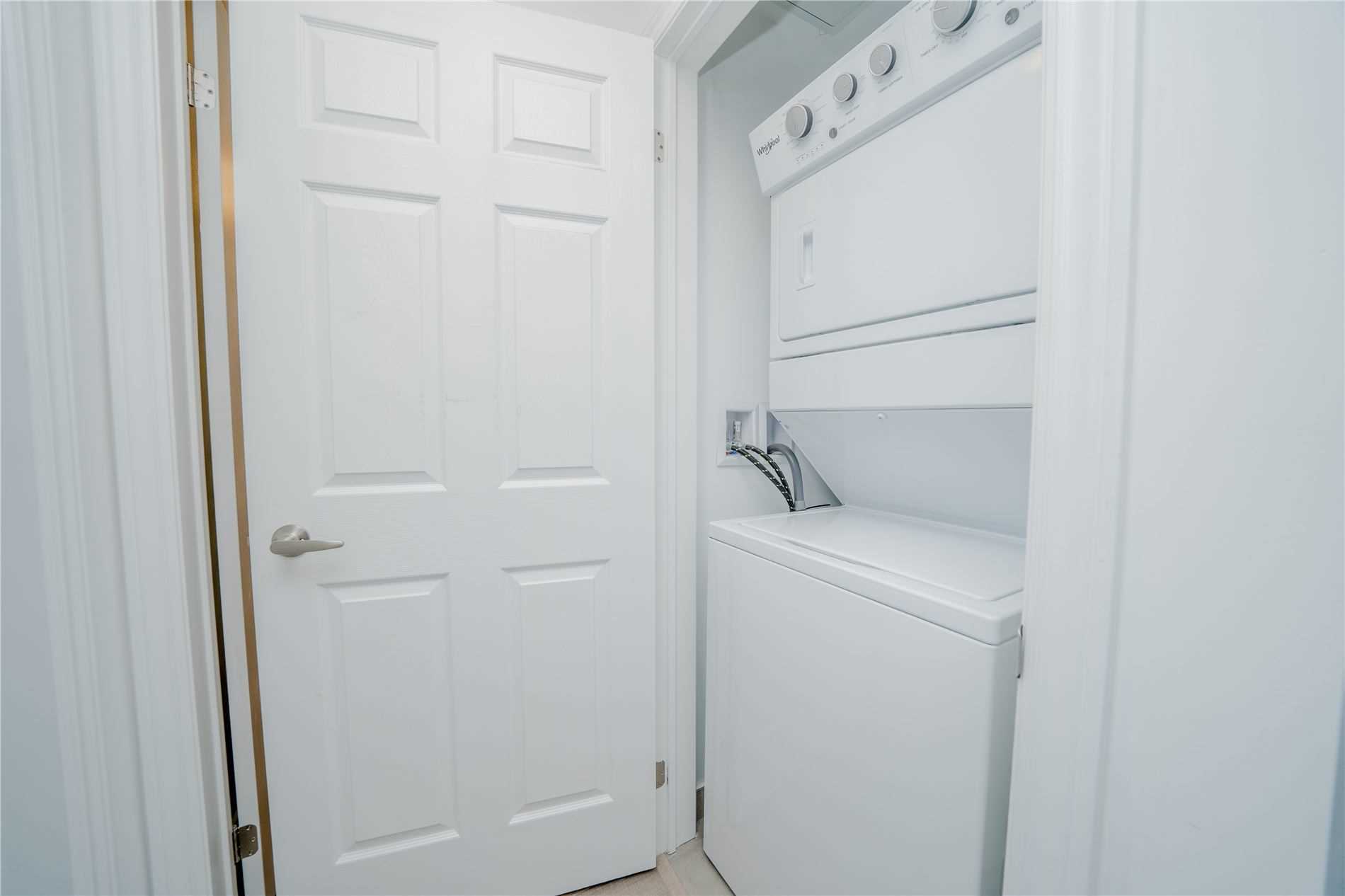 21 Brookhouse Dr, #302