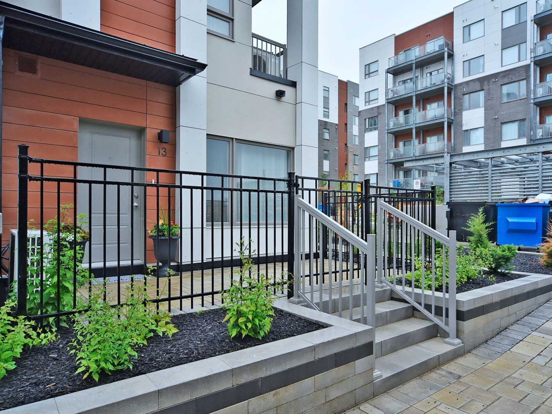 60 Orchid Place Dr, #Th-13