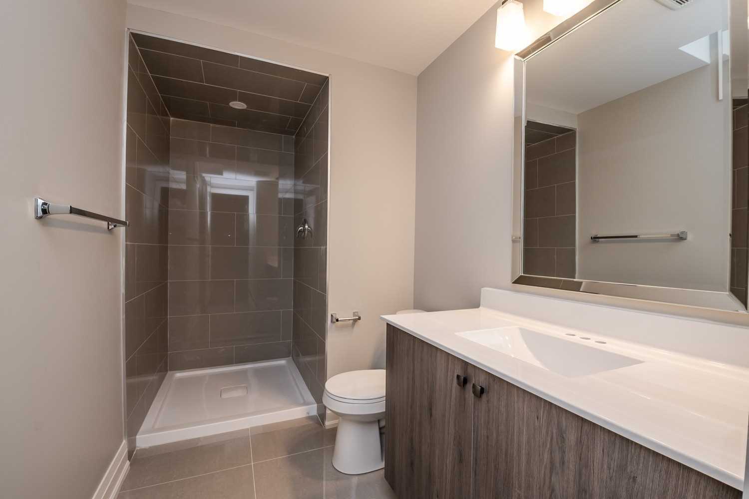 16024 Simcoe St, #Lower