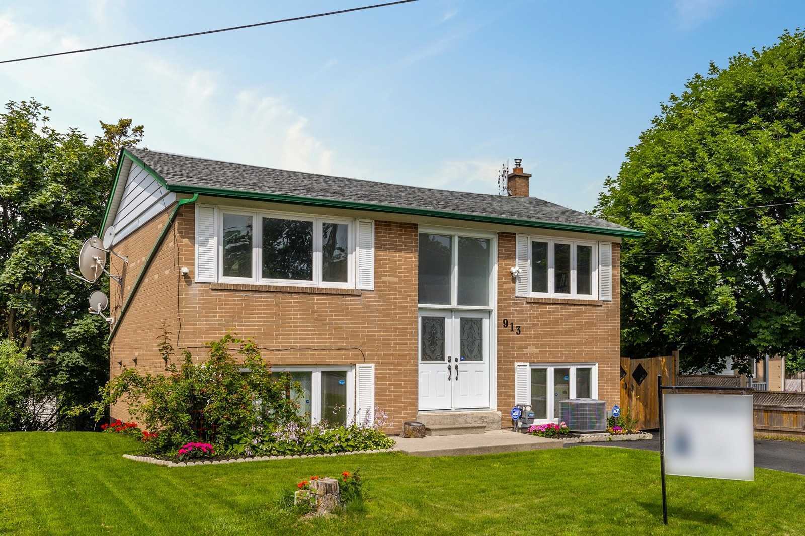 913 Greenwood Cres