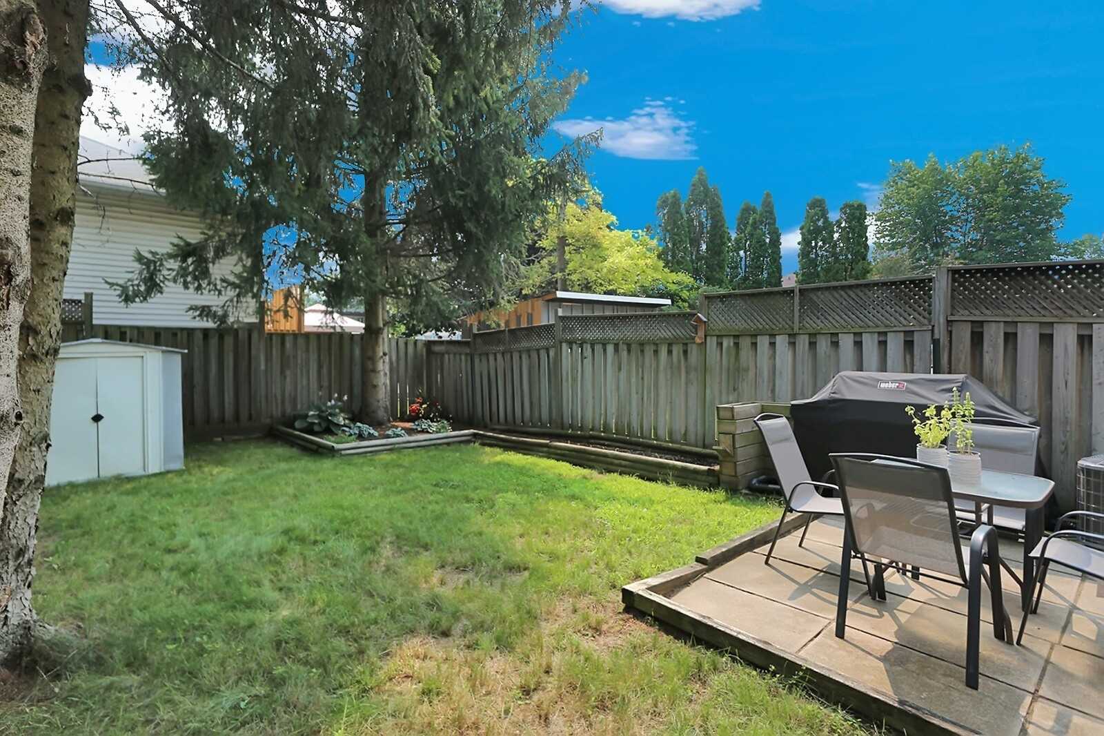 116 Yorkville Dr