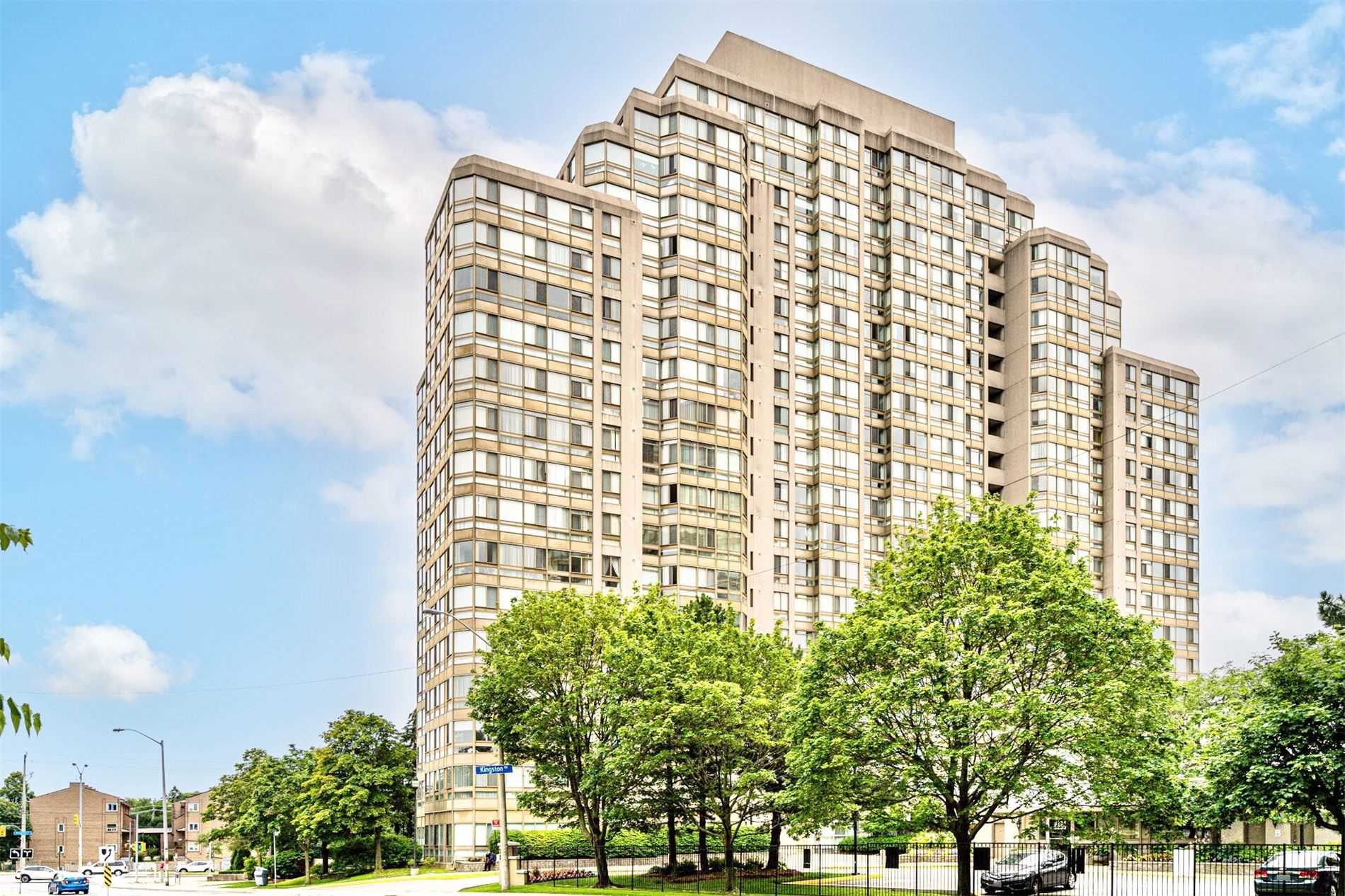 3233 Eglinton Ave E, #907