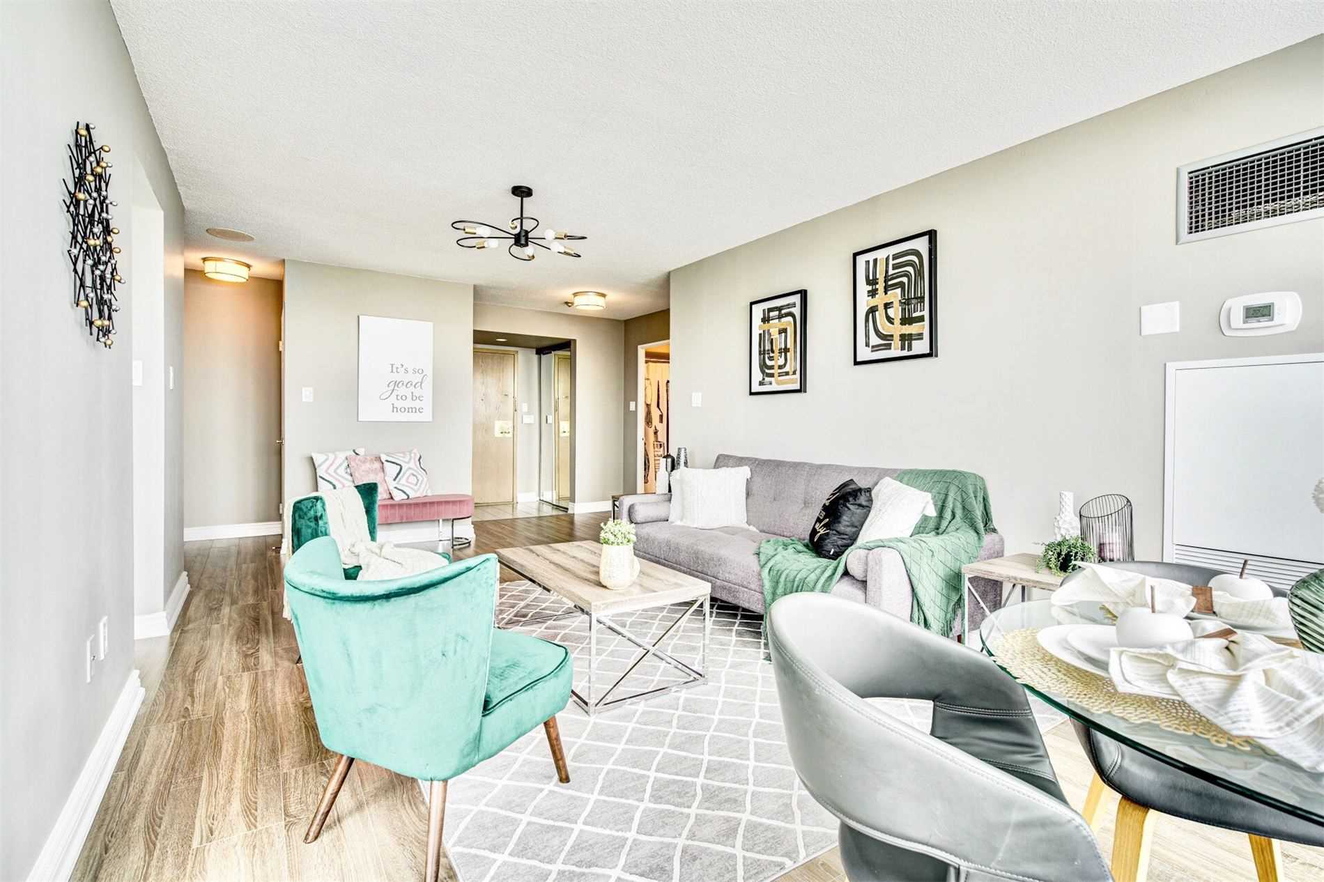 3233 Eglinton Ave E, #907