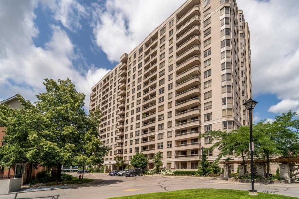 1000 The Esplanade N, Pickering