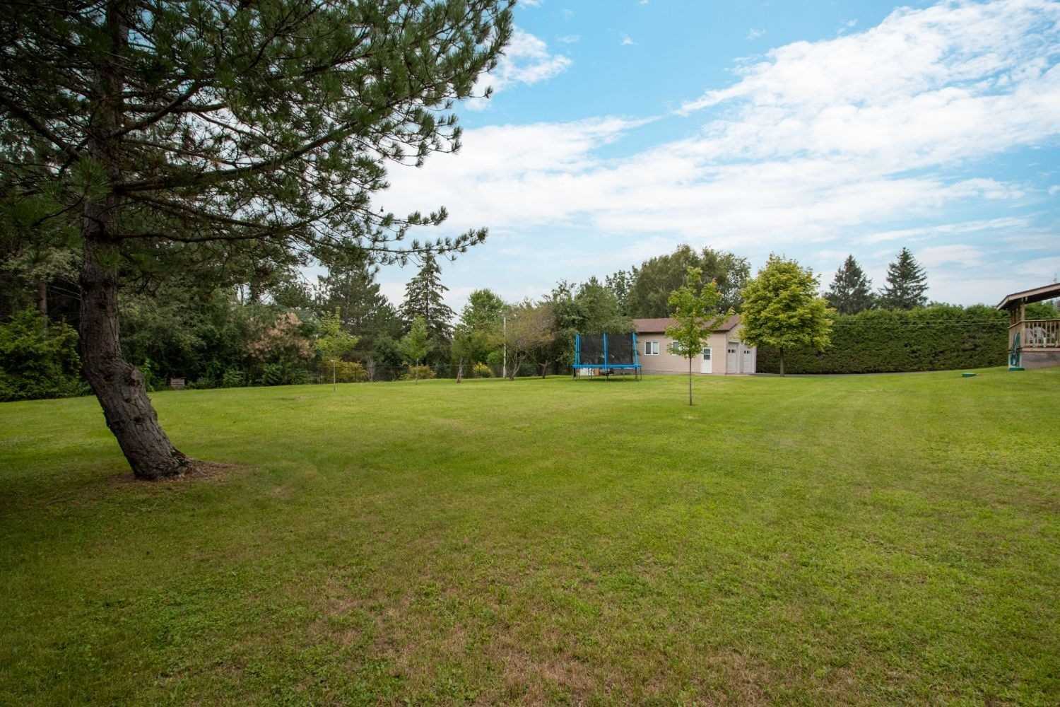 24 Hillside Dr