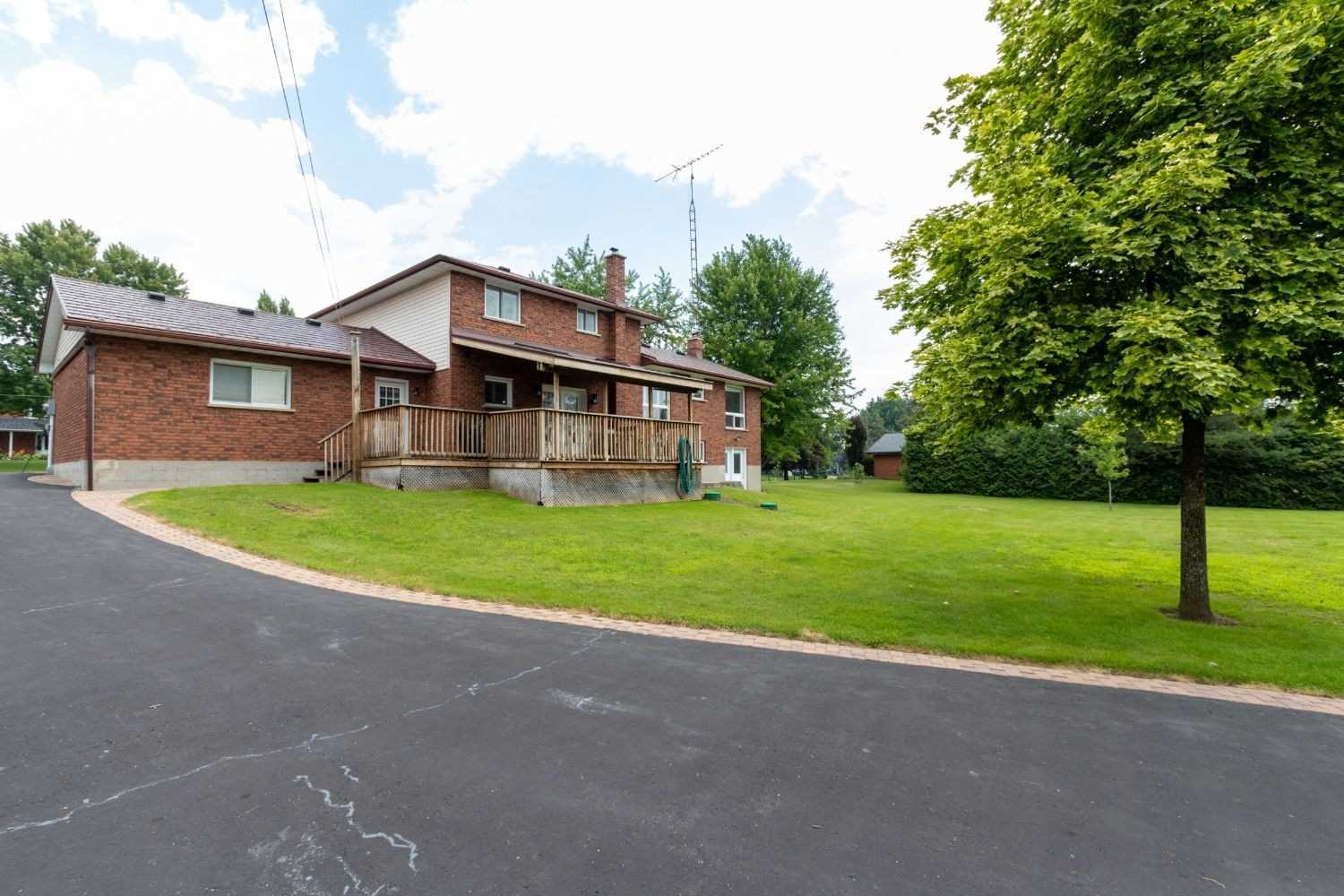 24 Hillside Dr