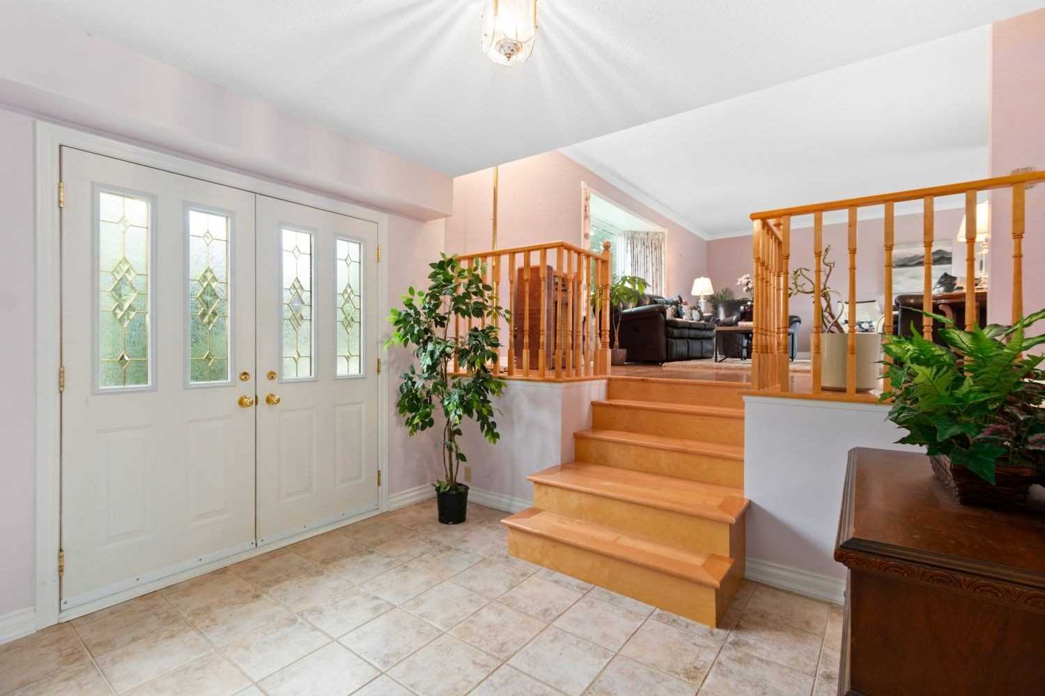 24 Hillside Dr
