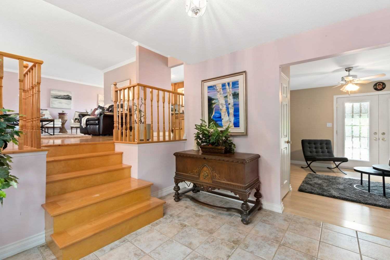 24 Hillside Dr