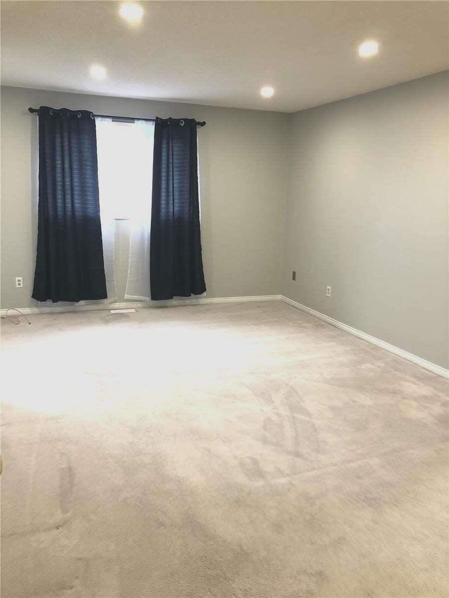 60 Cluett Dr