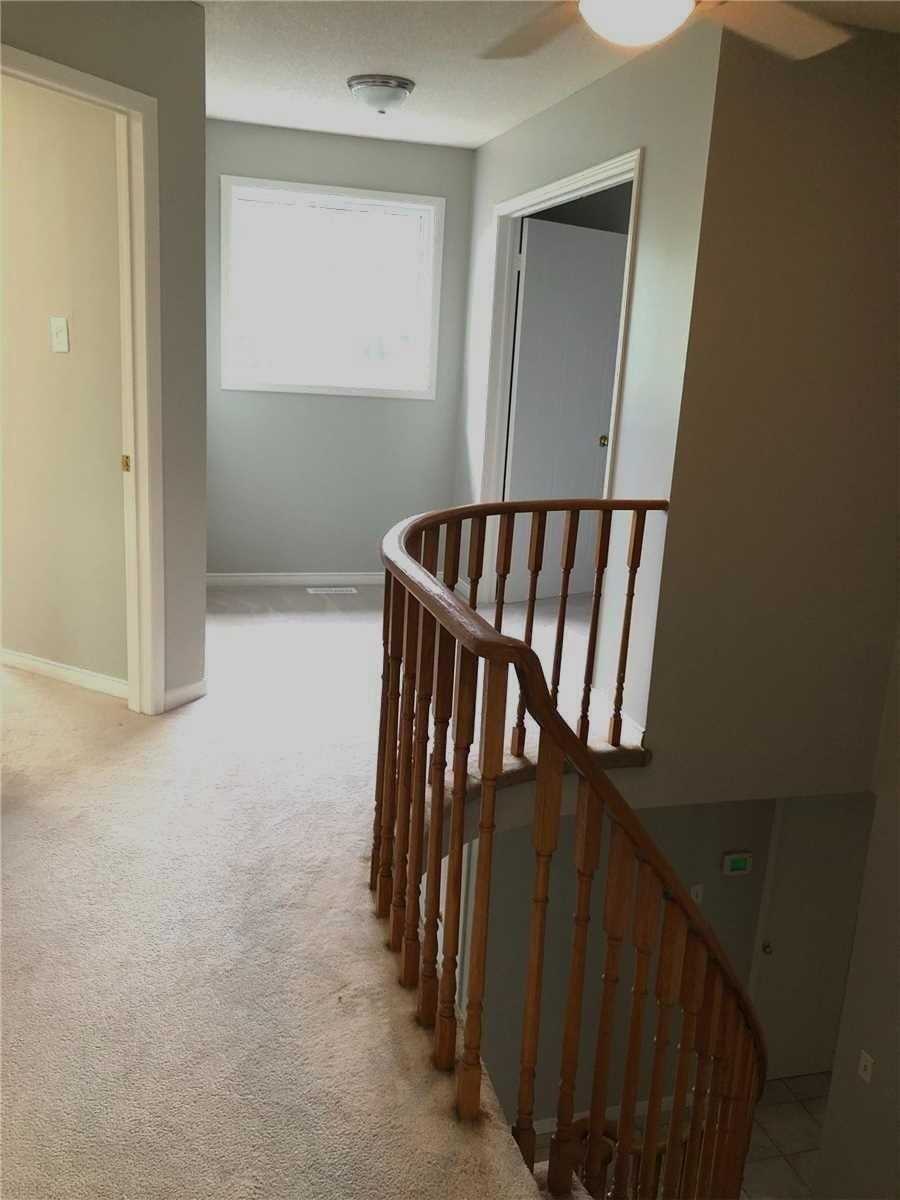 60 Cluett Dr