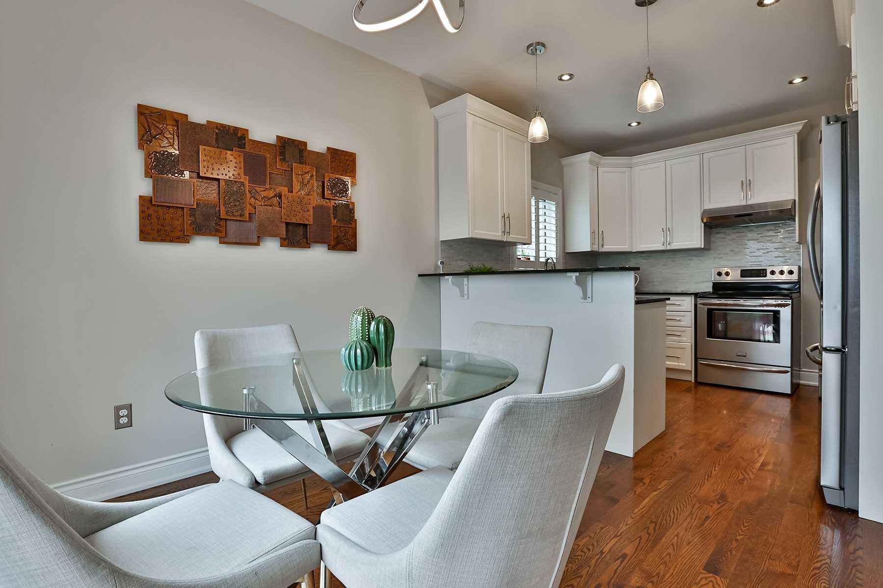 52 Wessex Dr