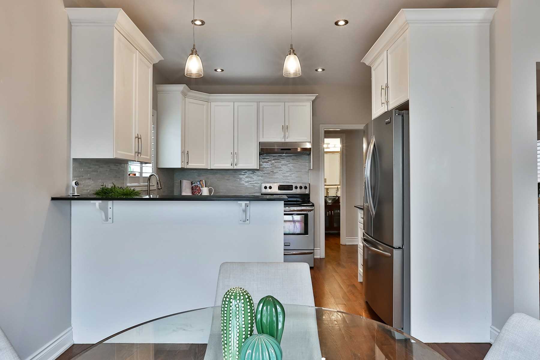 52 Wessex Dr