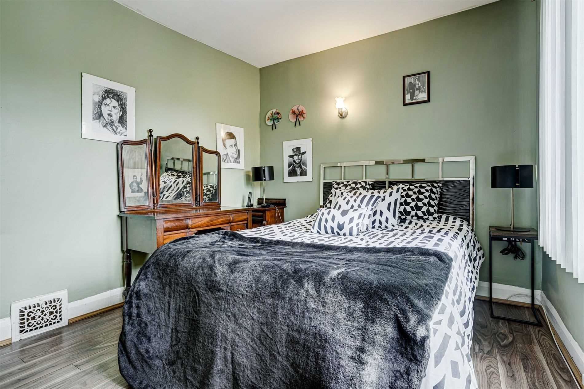Listing E5347338 - Large Photo # 19