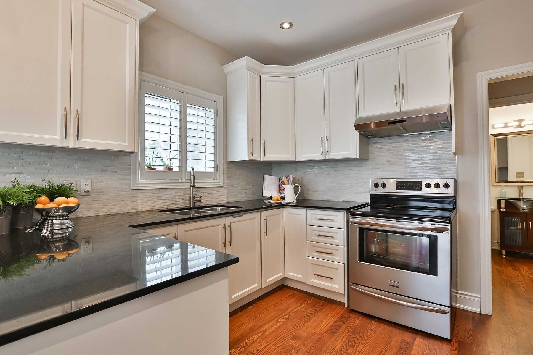 52 Wessex Dr