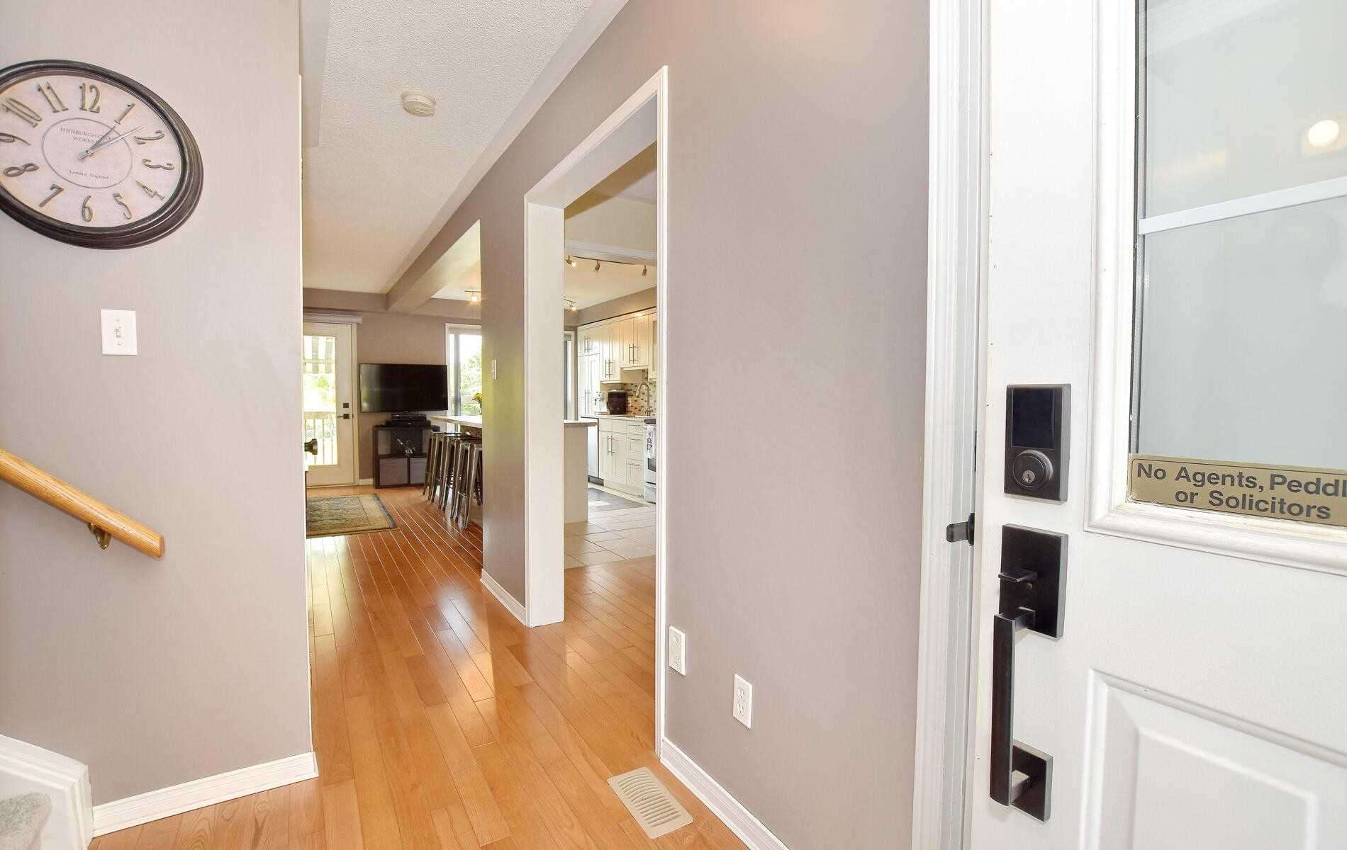 18 Cornish Dr