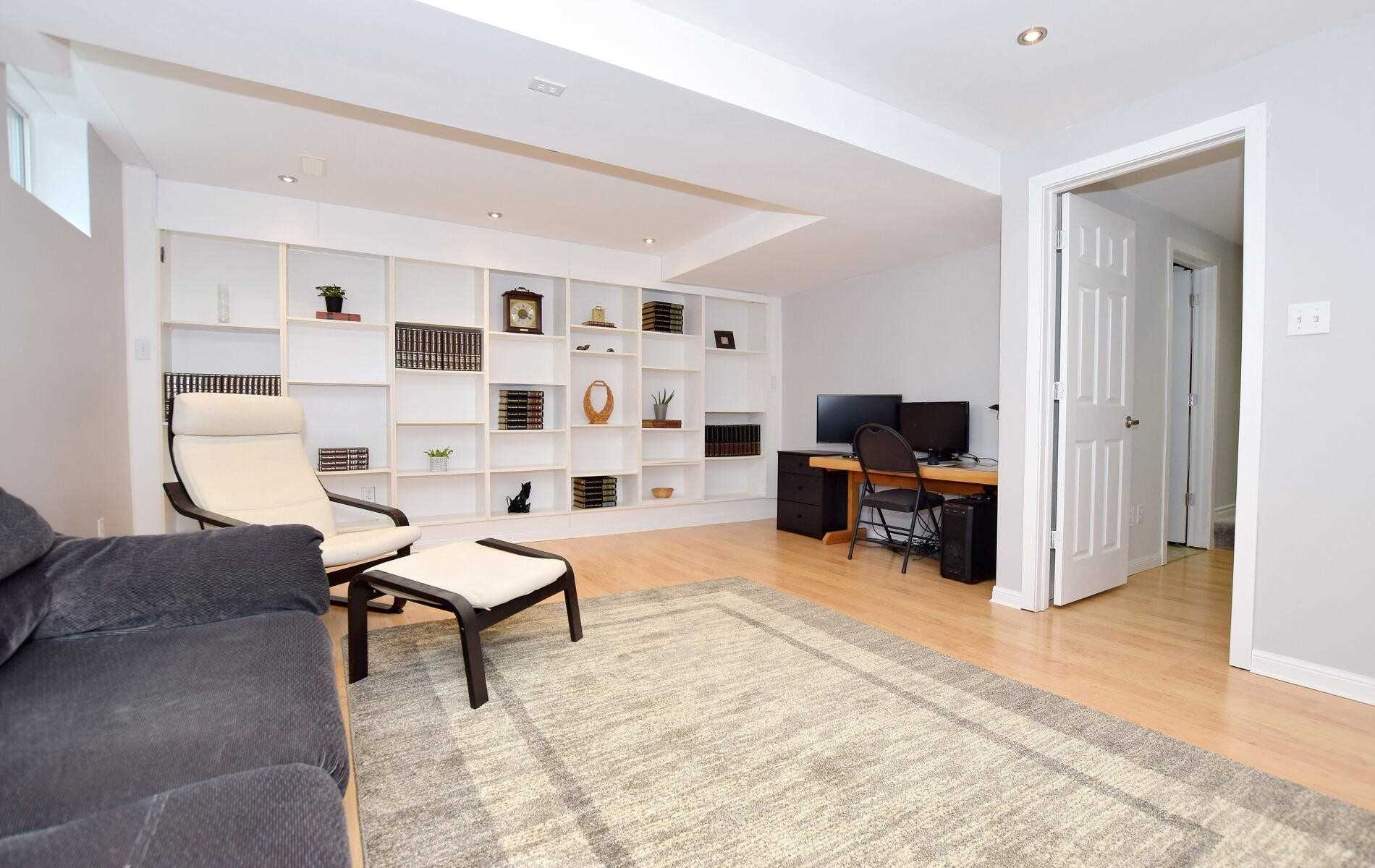 18 Cornish Dr