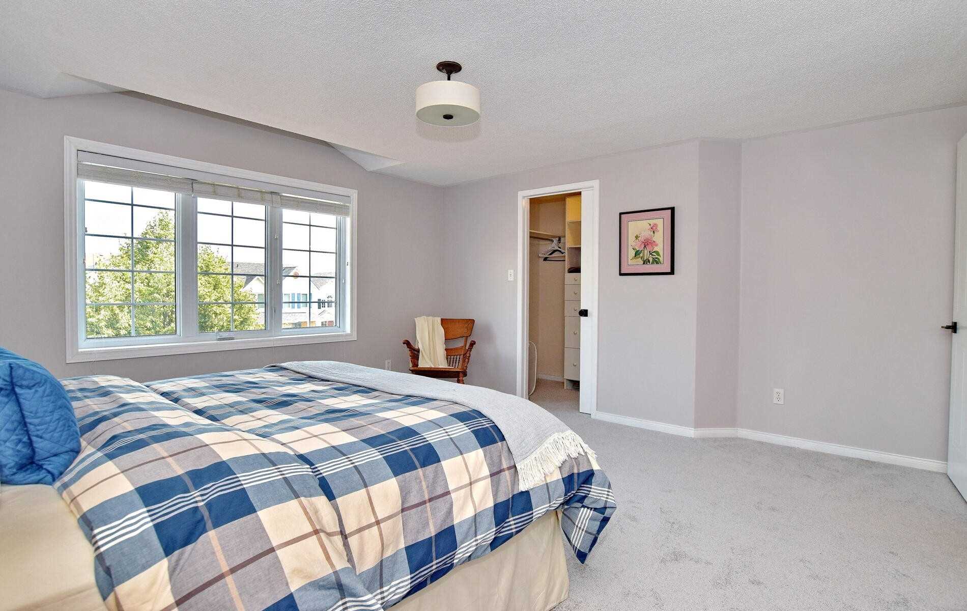 18 Cornish Dr