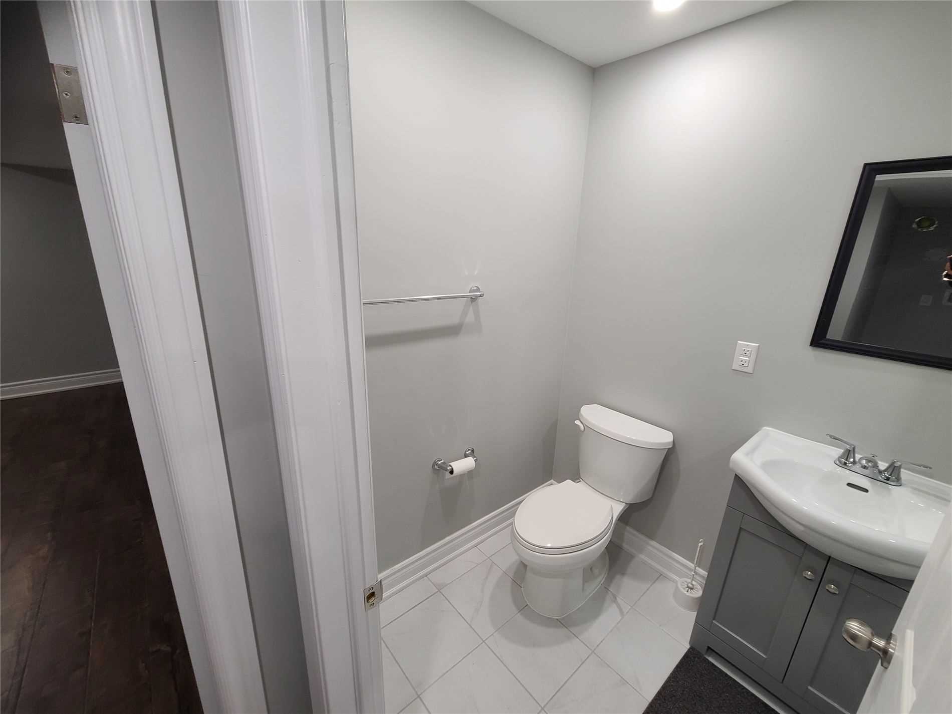 27 Watersplace Ave