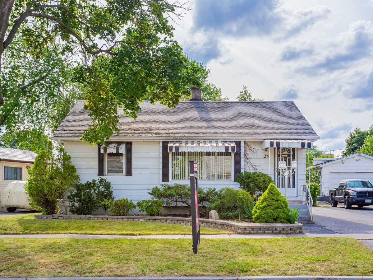 24 Woodhouse Cres