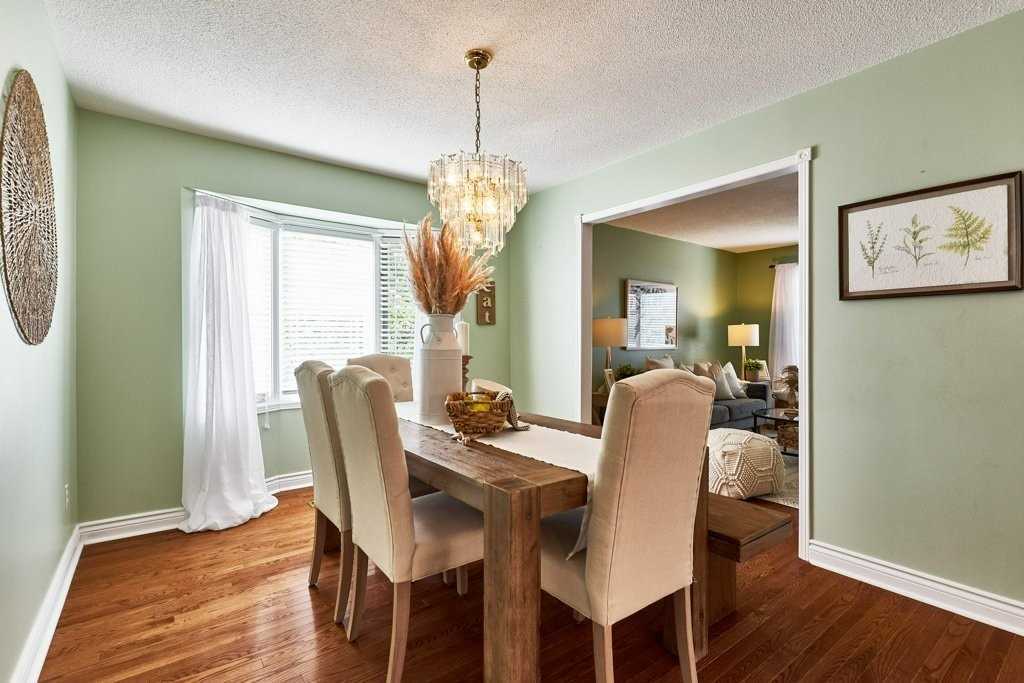 66 Eldridge Pl