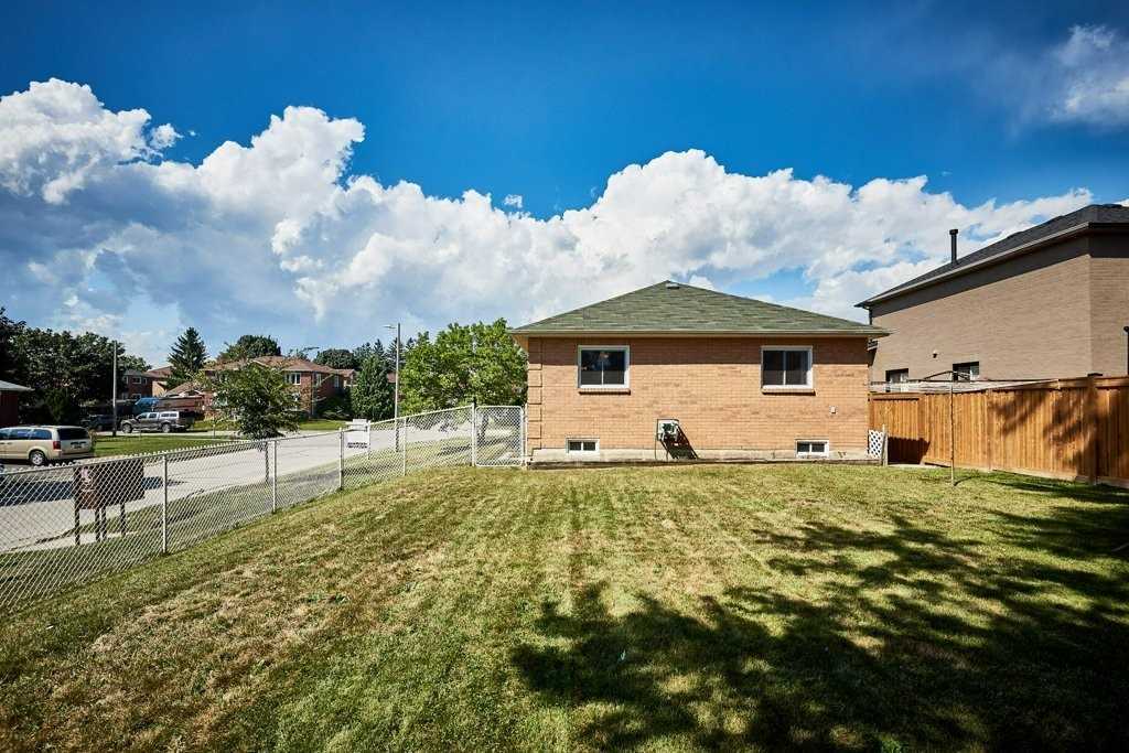 66 Eldridge Pl