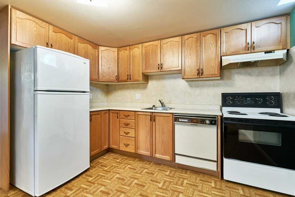 66 Eldridge Pl