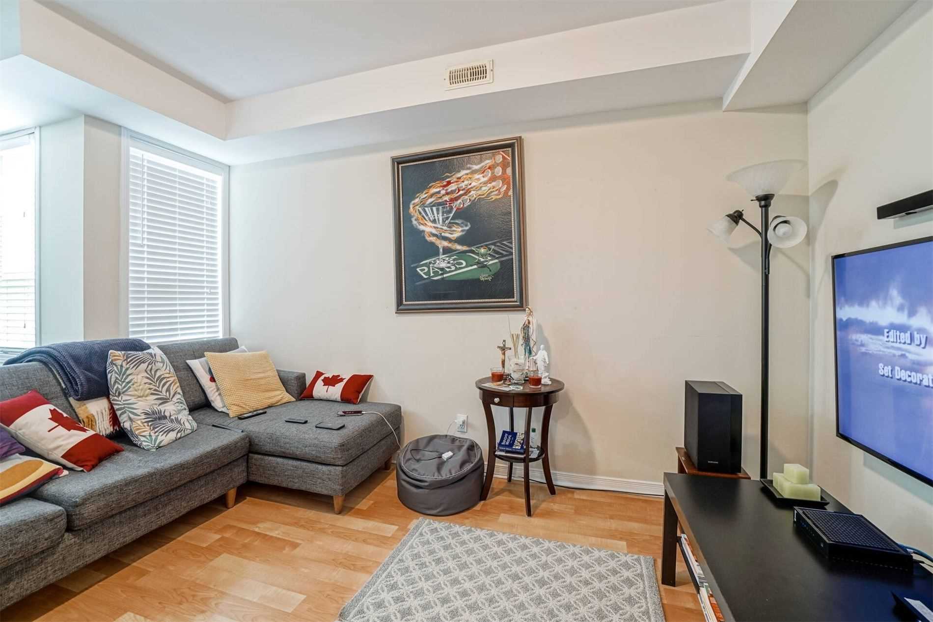 1504 Danforth Ave