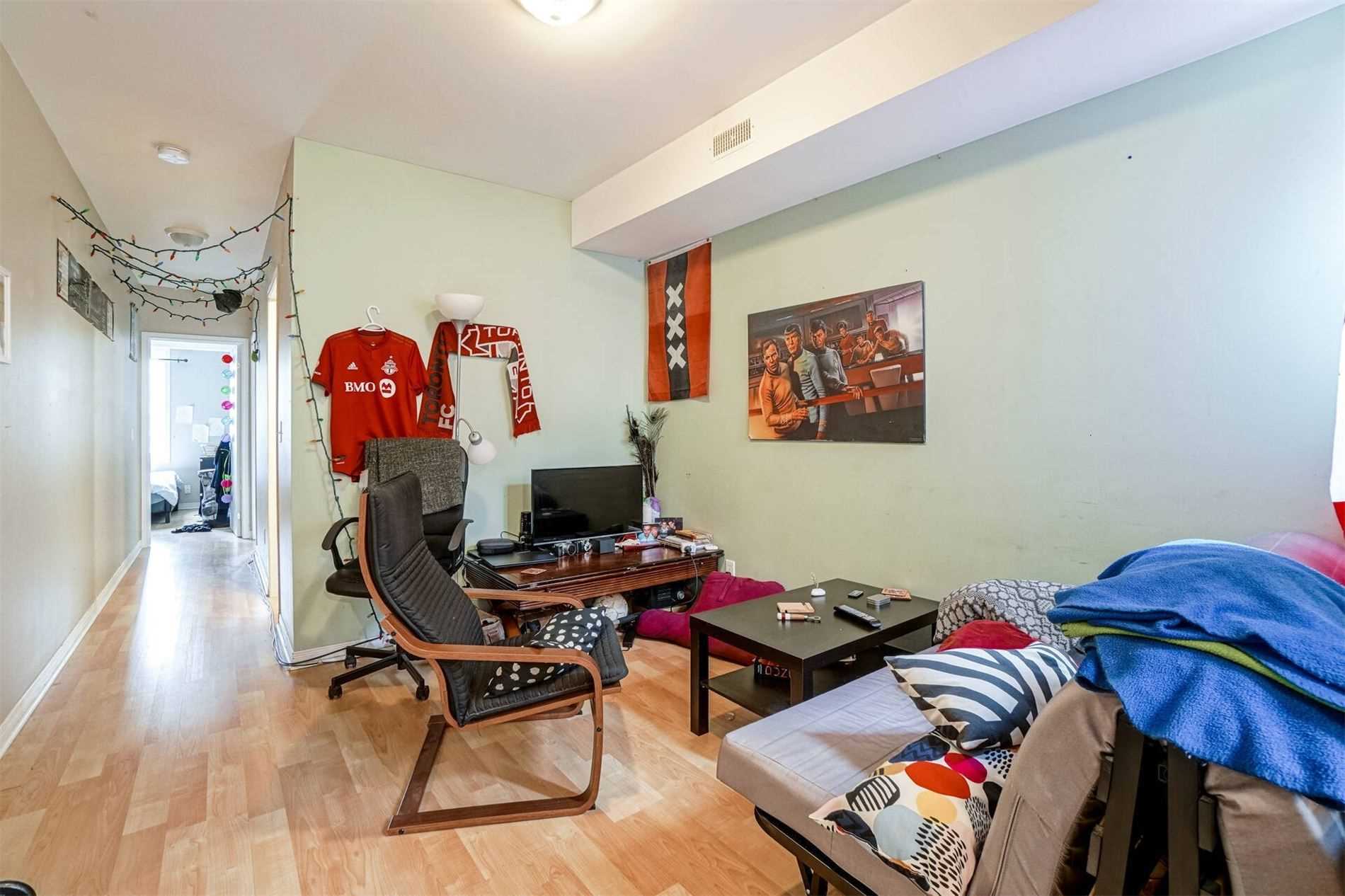 1504 Danforth Ave